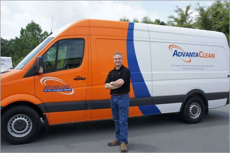 advantaclean-franchise-business-owner-768x512.jpg